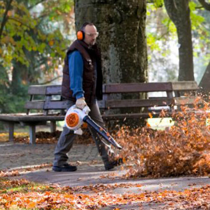 Stihl Blower Buying Guide: Top Tips for Homeowners
