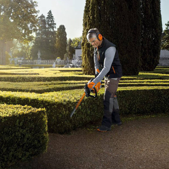STIHL HS 82 R 75cm/30" Petrol Hedge Trimmer 4237 011 2963