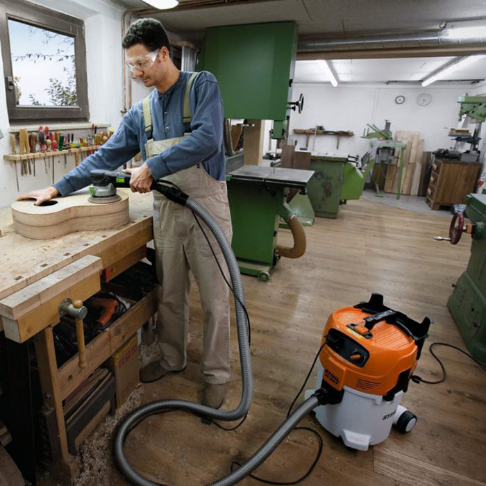 STIHL SE 122 Wet & Dry Electric Vacuum Cleaner 4774 012 4401