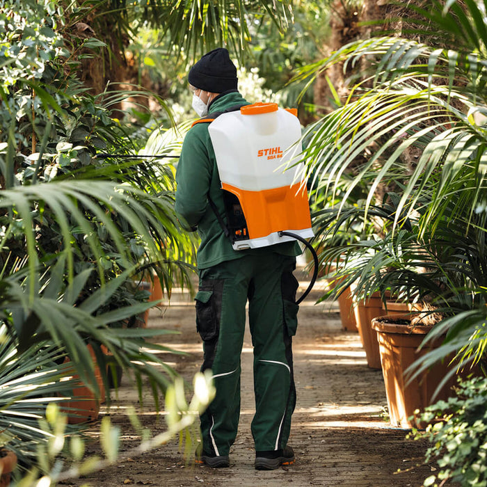 STIHL SGA 85 Recommended battery AP 200 Battery sprayer & accessory 4854 011 7005