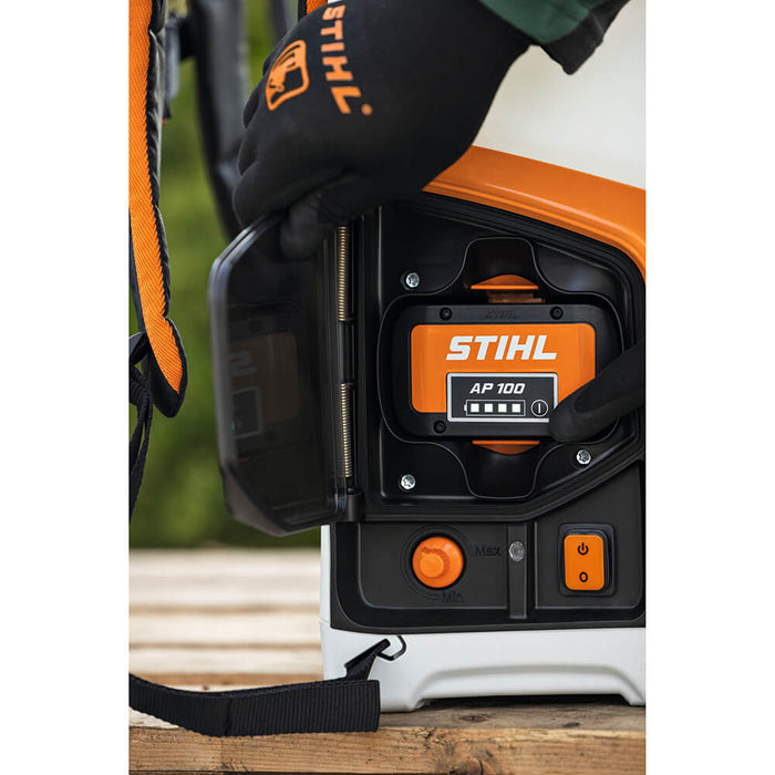 STIHL SGA 85 Recommended battery AP 200 Battery sprayer & accessory 4854 011 7005