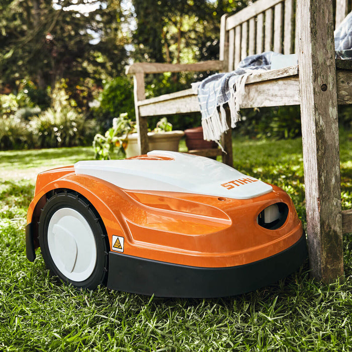 STIHL iMOW® RMI 422 P Compact and Smart Robotic Mower 6301 011 1497