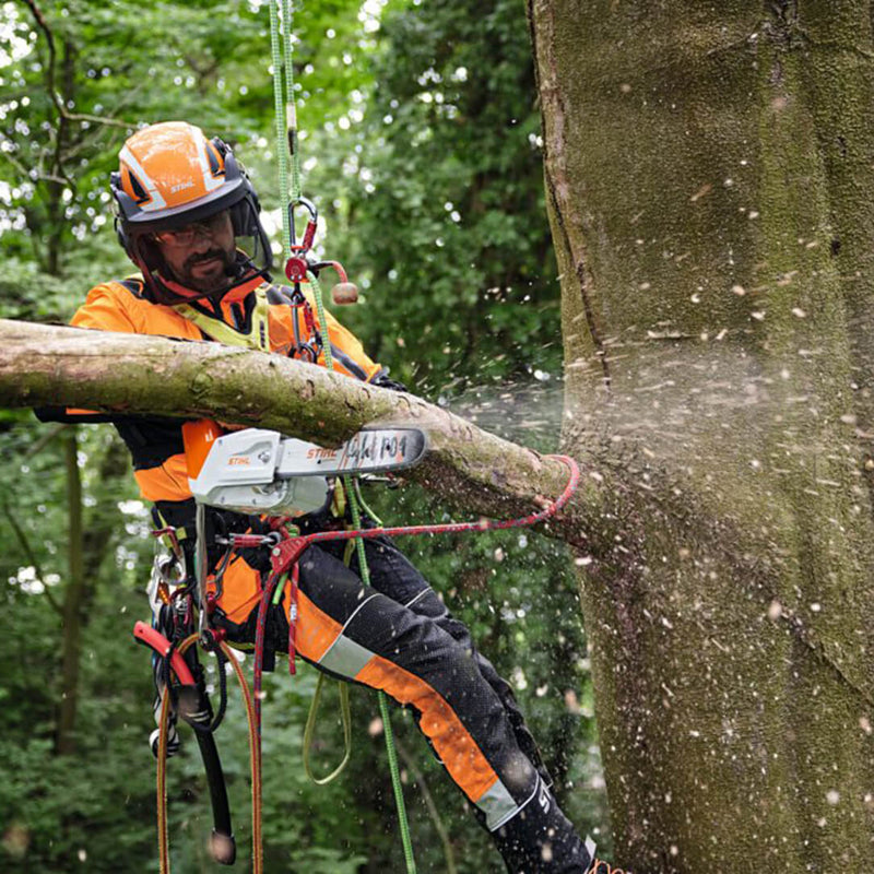 STIHL MSA 220 T 30cm/12", 3/8" P - skin only Battery Chainsaw AP System MA01 200 0044