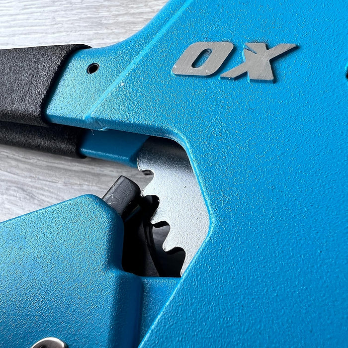OX Pro PVC Pipe Cutter 16 - 42mm OX-P449542