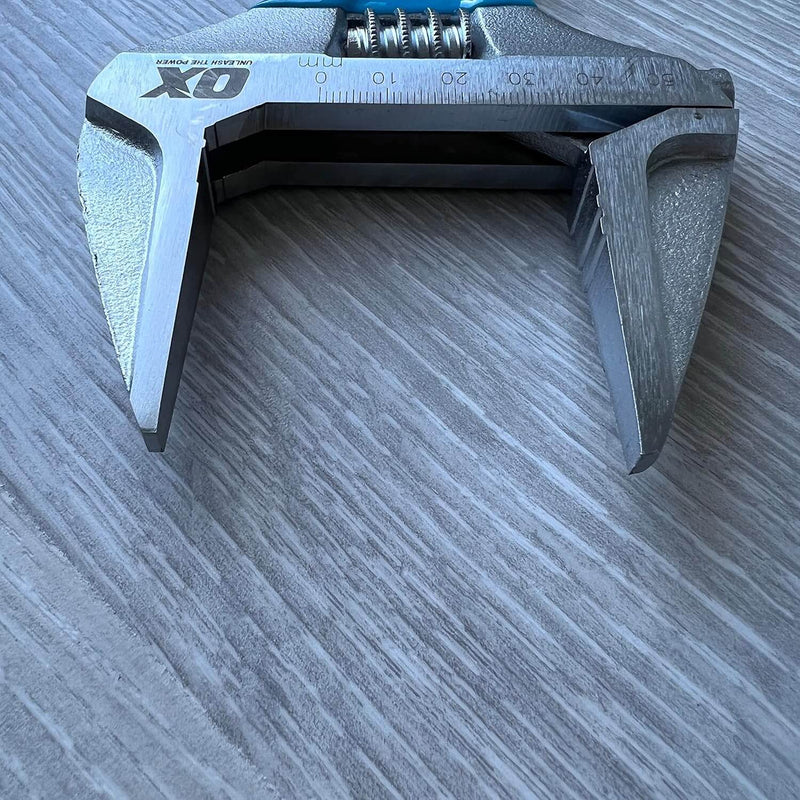 OX Tools Professional 180mm / 7in Series Adjustable Stubby Wrench (Extra Wide Jaw) OX-P560507