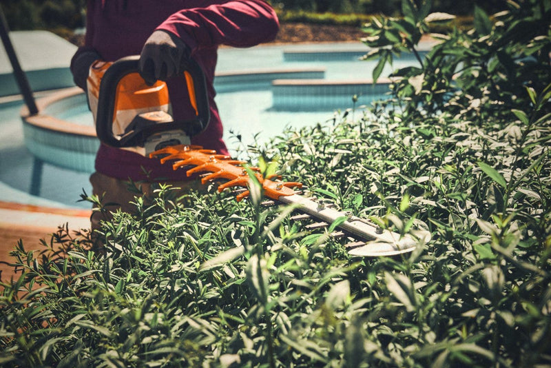 STIHL HSA 140 R 75cm Hedge Trimmer (HA02 011 3505)